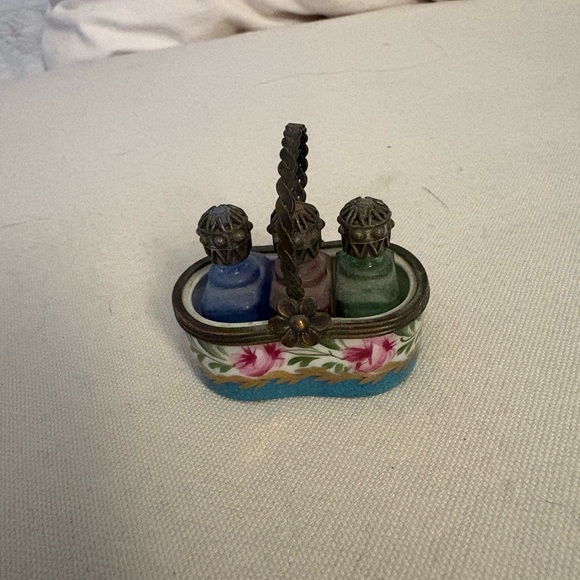 Limoges Other - Vintage Limoges Miniature Floral Perfume Bottle Set